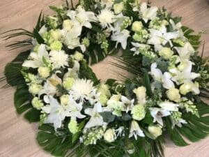 Corona de flores variada 110cm